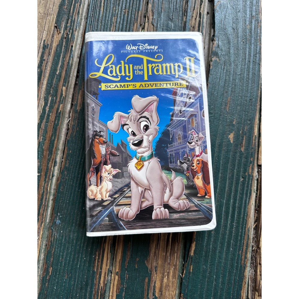 Disney Lady and the Tramp II Scamp's Adventure VHS‎ Clamshell 21226A Animated